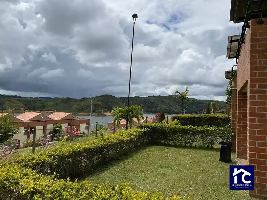 Majagua bloque 9 apartamento 104